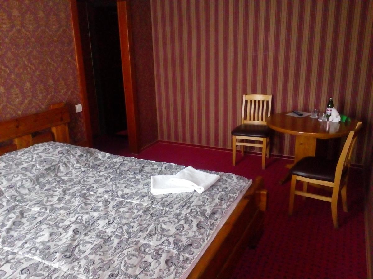 Chagari Hotel Lypnyky Экстерьер фото