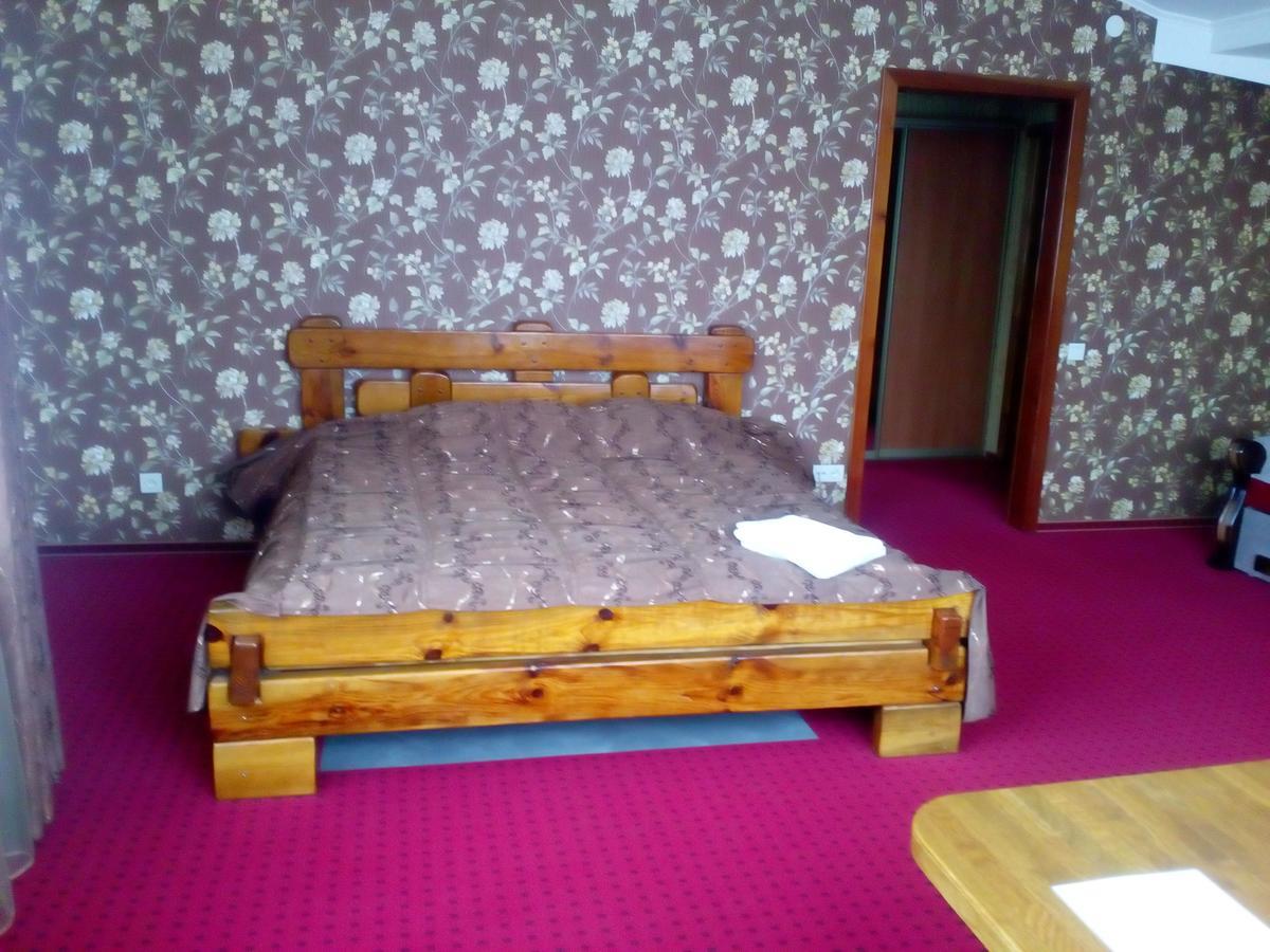 Chagari Hotel Lypnyky Экстерьер фото